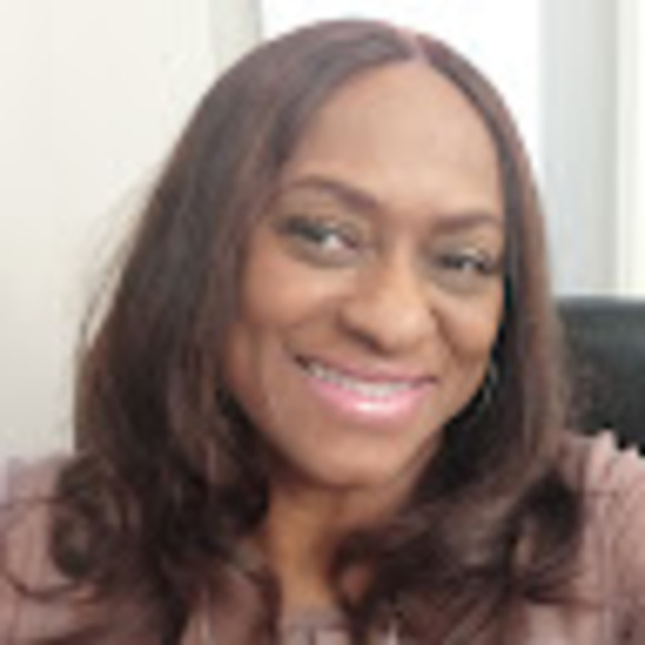 Meet your Posher, Sharon - Picture 1 of 1